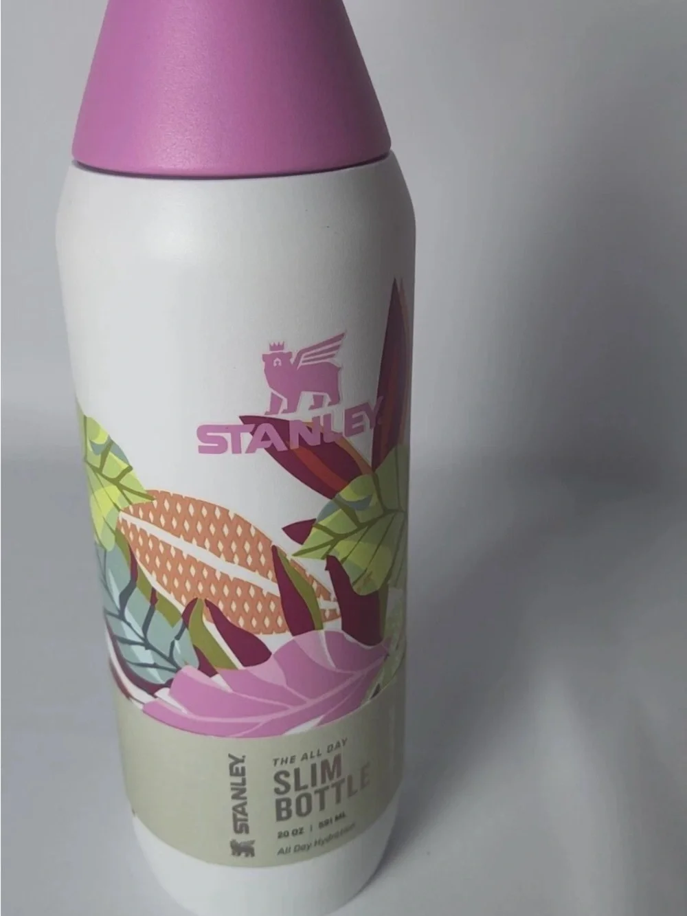 NEW Stanley Mother's Day Iceflow All Day Slim Bottle Frost Tropic 20oz